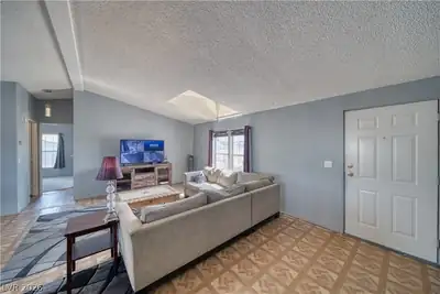 20 Old Mine Road, Pahrump, NV 89048 Living Room