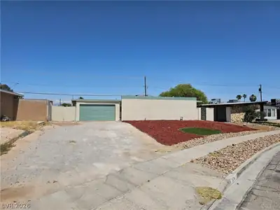 1074 King Richard Avenue, Las Vegas