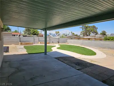 1074 King Richard Avenue Patio