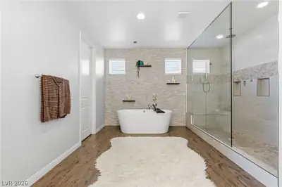 6380 Regina Ridge Street, Las Vegas, NV 89149 Primary Bathroom