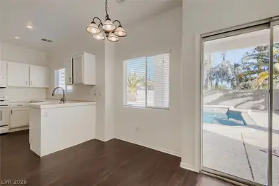 3168 Castle Canyon Avenue Dining Area