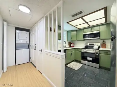 3823 South Maryland Parkway T6, Las Vegas, NV 89119 Kitchen