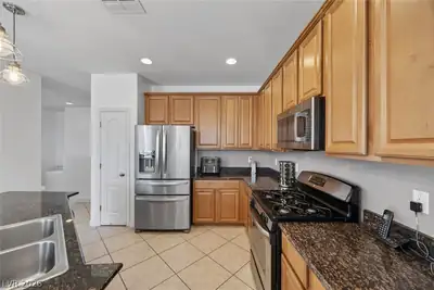 10617 Hartford Hills Avenue, Las Vegas, NV 89166 Kitchen