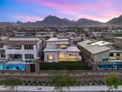 484 Windstone Crest Avenue, Las Vegas, NV 89138 