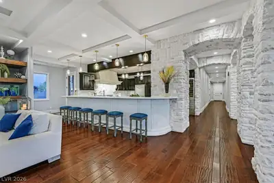 8 Rue Mediterra Drive, Henderson, NV 89011 Kitchen
