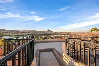 8 Rue Mediterra Drive, Henderson, NV 89011 Patio