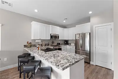 1583 Mazuma Court, Logandale, NV 89021 Kitchen