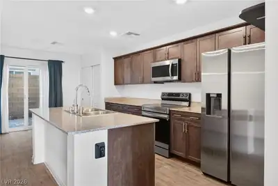 6947 Magenta Moon Street, North Las Vegas, NV 89086 Kitchen