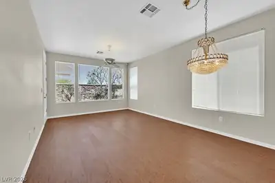 4766 Regalo Bello Street Living Room