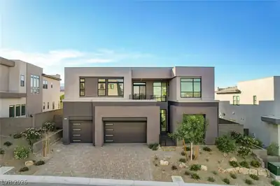 10738 Desert Heights Avenue, Las Vegas