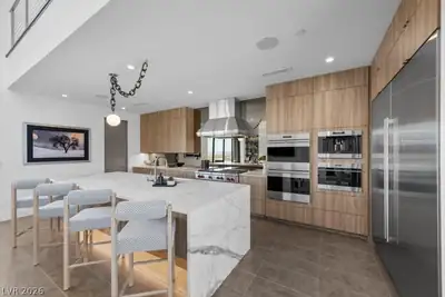 32 Highland Cove Lane, Henderson, NV 89011 Kitchen