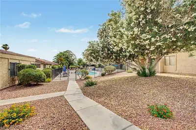 1868 Arbol Verde Way, Las Vegas, NV 89119 Pool