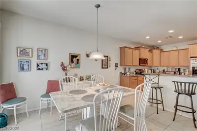 5961 CORBIN Avenue Dining Area
