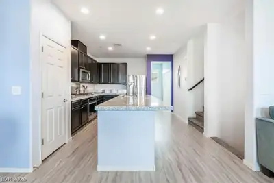 181 Petaluma Valley Drive, Las Vegas, NV 89138 Kitchen