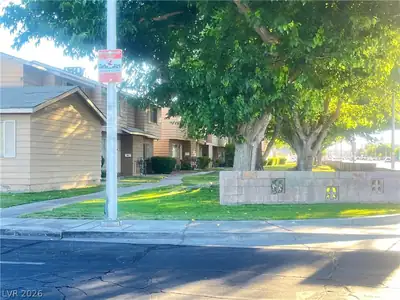 592 Sea Shell Lane Las Vegas, NV 89110