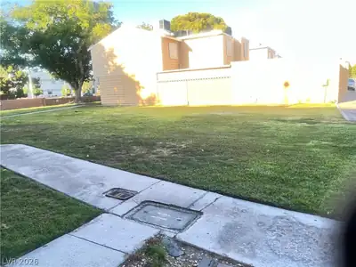 592 Sea Shell Lane, Las Vegas, NV 89110 Yard
