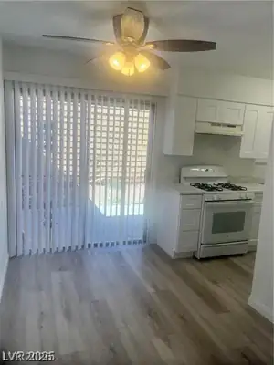 592 Sea Shell Lane, Las Vegas, NV 89110 Kitchen