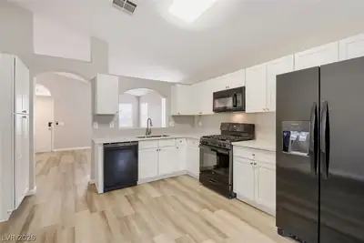 7116 Overhill Avenue, Las Vegas, NV 89129 Kitchen