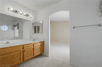 2243 Rugged Mesa Drive, Laughlin, NV 89029 Primary Bathroom
