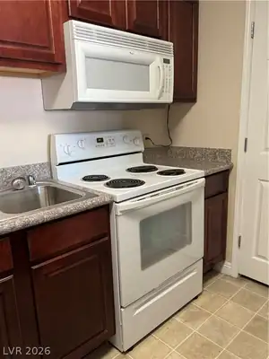 2606 South Durango Drive 235 Kitchen