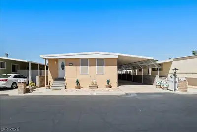 4641 Royal Ridge Boulevard, Las Vegas, NV 89103 Front of Structure