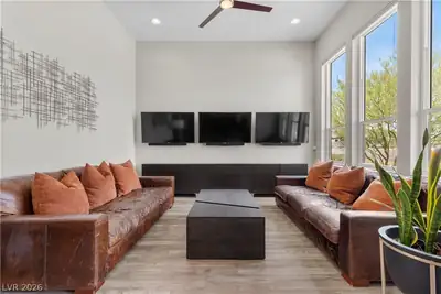 311 Lookout Avenue, Henderson, NV 89002 Living Room