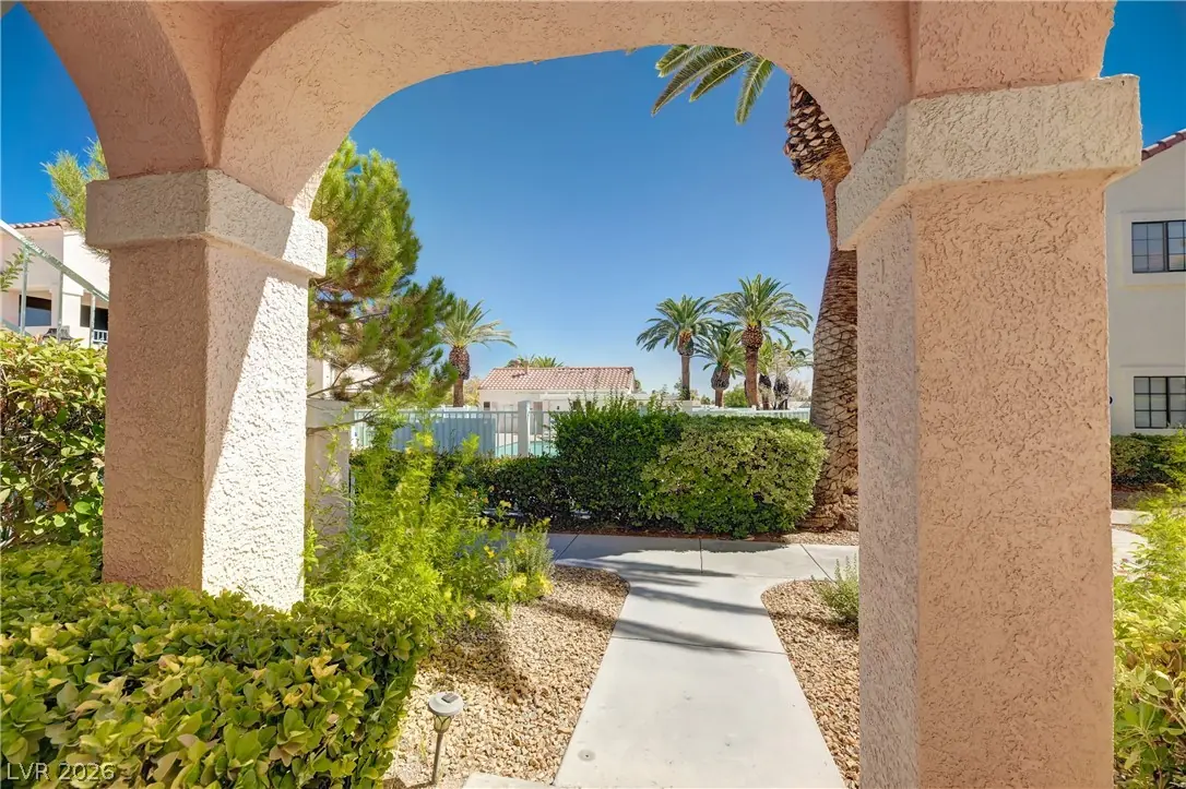 4835 South Torrey Pines Drive 104