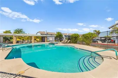 5831 Medallion Drive 101, Las Vegas