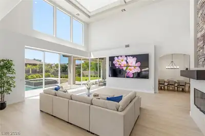 5 Ayden Drive Living Room