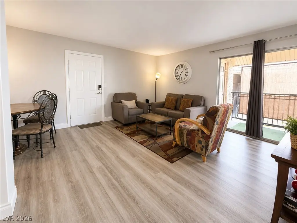 5026 River Glen Drive 162