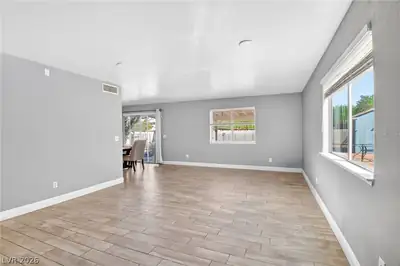 7520 Bowles Drive, Las Vegas