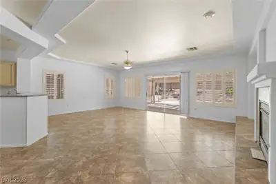 2032 Wolverine Court Living Room