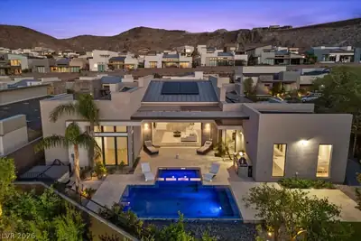 2228 Summit Mesa Lane, Henderson