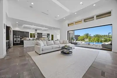 2228 Summit Mesa Lane, Henderson, NV 89052 Living Room