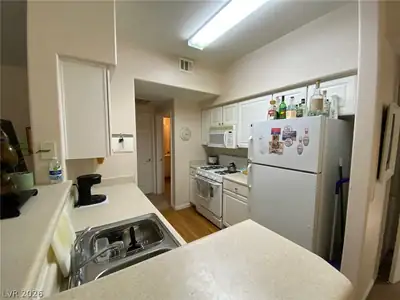9000 Las Vegas Boulevard 1271 Kitchen