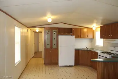 3851 West Donner Street Kitchen