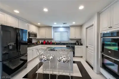 29 Marble Apex Avenue, North Las Vegas, NV 89031 Kitchen