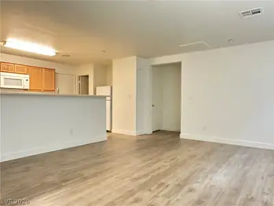 3192 Mist Effect Avenue Living Room