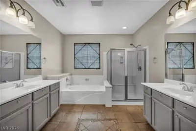 2449 Daks Loden Court, Henderson, NV 89044 Primary Bathroom
