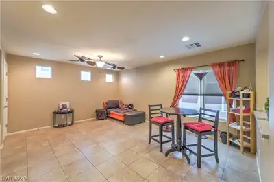 9068 Alluring Avenue Living Room