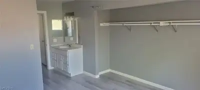 5156 Golden Lane D Bedroom