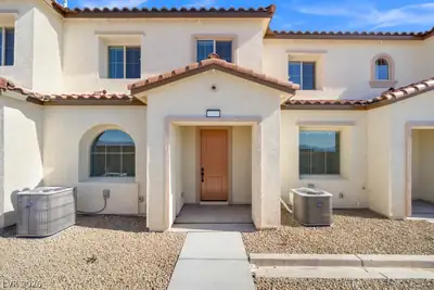 10688 Roselawn Avenue Las Vegas, NV 89166
