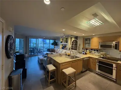 222 Karen Avenue 304 Kitchen