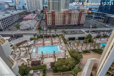 135 East Harmon Avenue 1221 