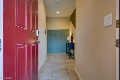 5917 Lavender Breeze Street, North Las Vegas, NV 89081 Entrance Foyer