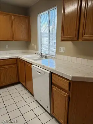 3125 North Buffalo Drive 1135 Kitchen