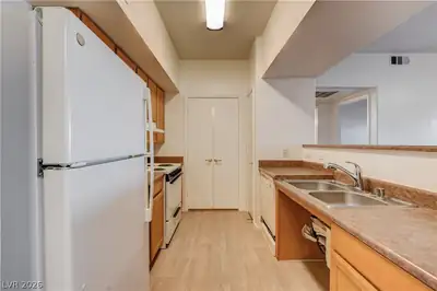 45 Maleena Mesa Street 113 Kitchen