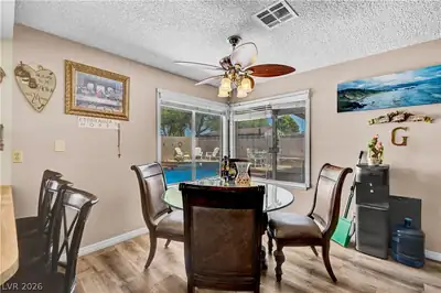 5614 Grossmont Avenue, Las Vegas, NV 89110 Dining Area