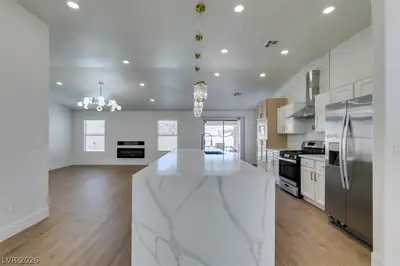 7824 Villa Finestra Drive, Las Vegas, NV 89128 Kitchen