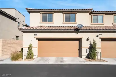8680 Giant Causeway Avenue, Las Vegas, NV 89148 Front of Structure